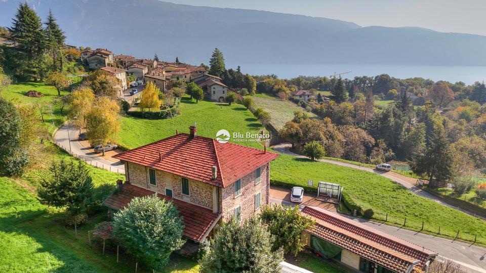 Villa mit herrlichem Seeblick in Liano