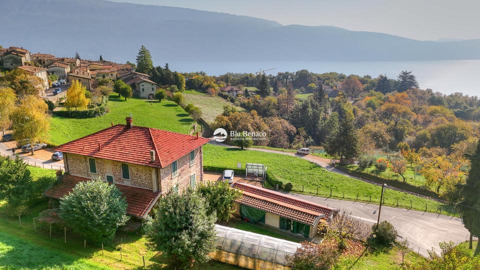 Villa mit herrlichem Seeblick in Liano