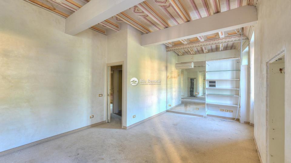 Delightful one-bedroom apartment for sale in Toscolano