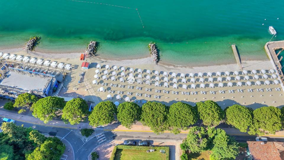 Trilocale fronte lago in vendita a Maderno