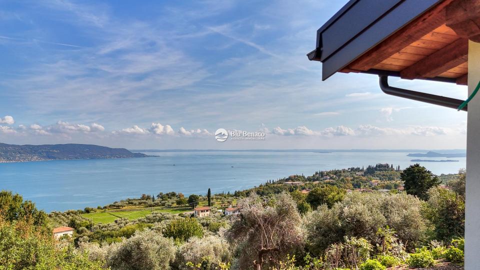 Unmissable property for sale in Toscolano