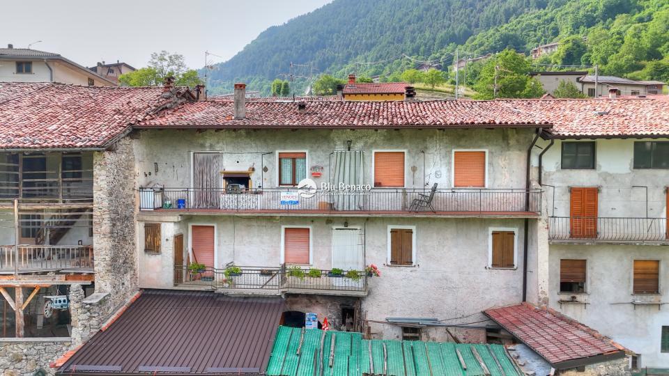 Immobilien in Capovalle zu verkaufen