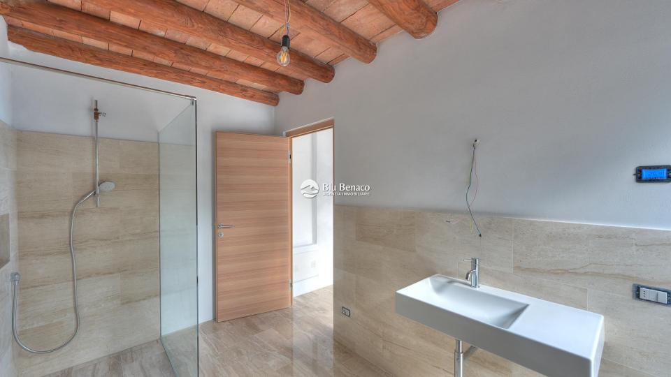 Unmissable property for sale in Toscolano