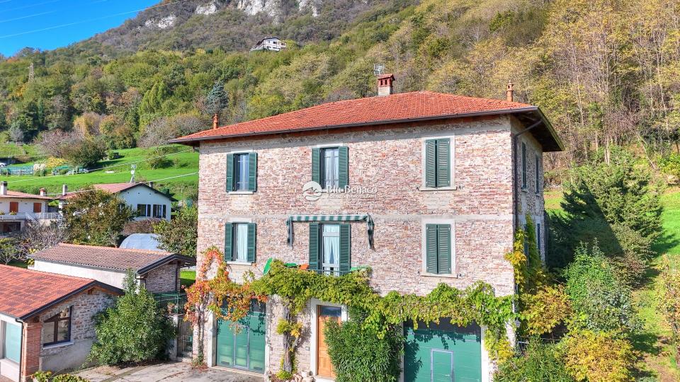 Villa mit herrlichem Seeblick in Liano