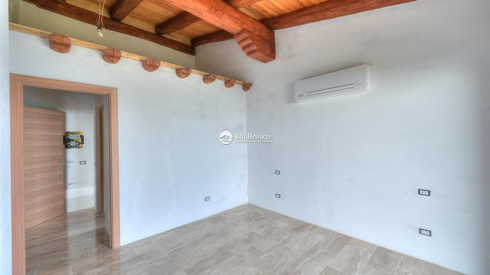 Unmissable property for sale in Toscolano