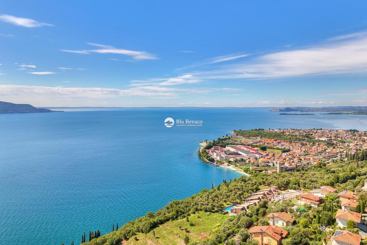 Villa con vista panoramica a Toscolano