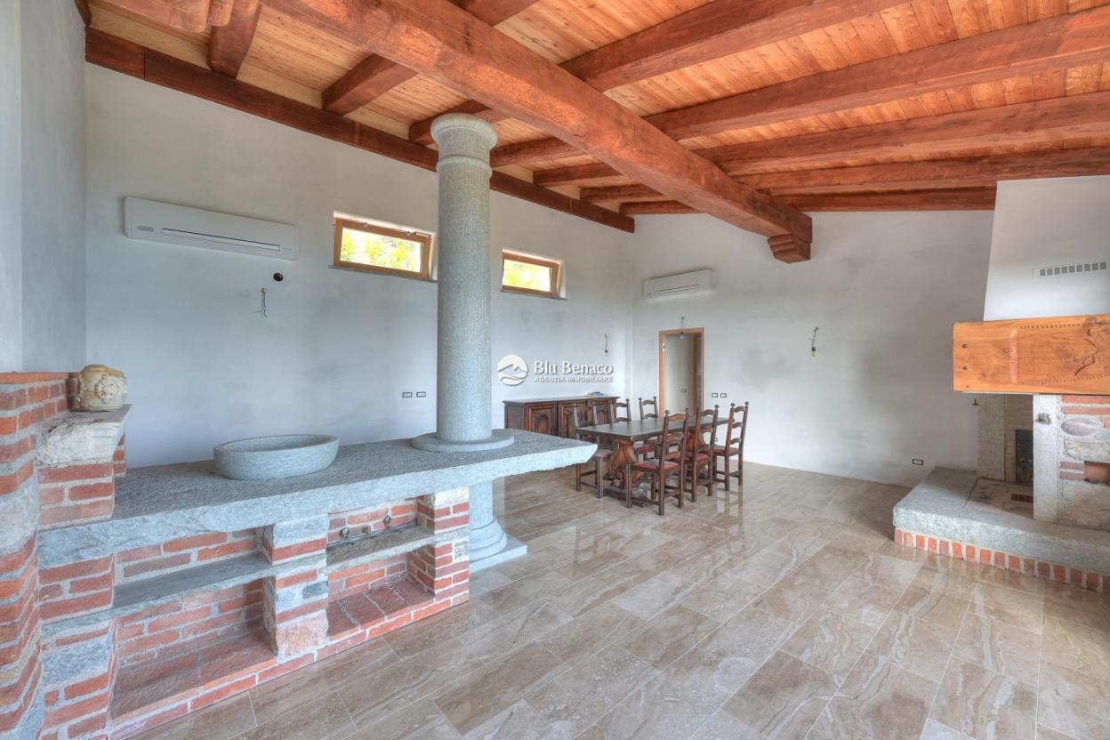 Unmissable property for sale in Toscolano