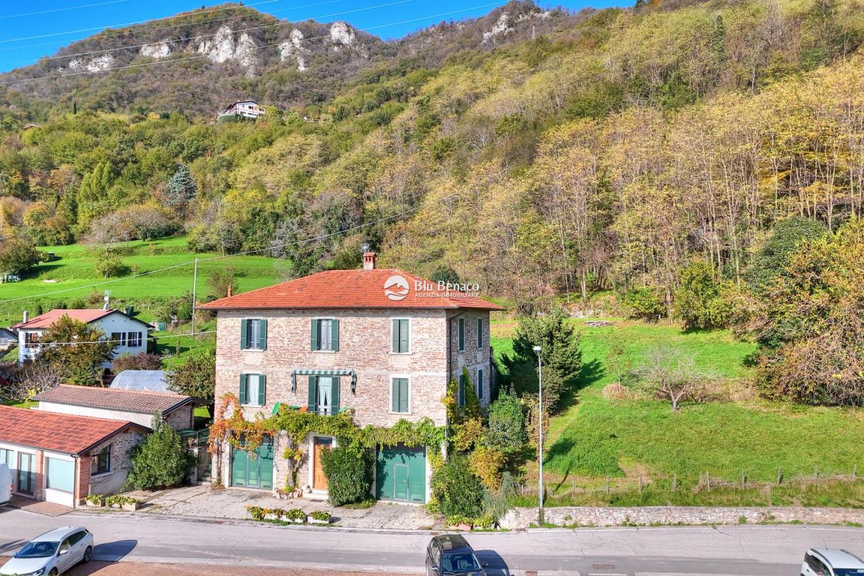 Villa mit herrlichem Seeblick in Liano