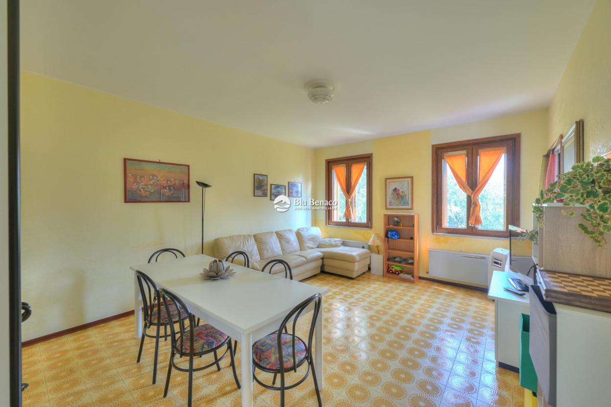 Three-room apartment for sale in Toscolano