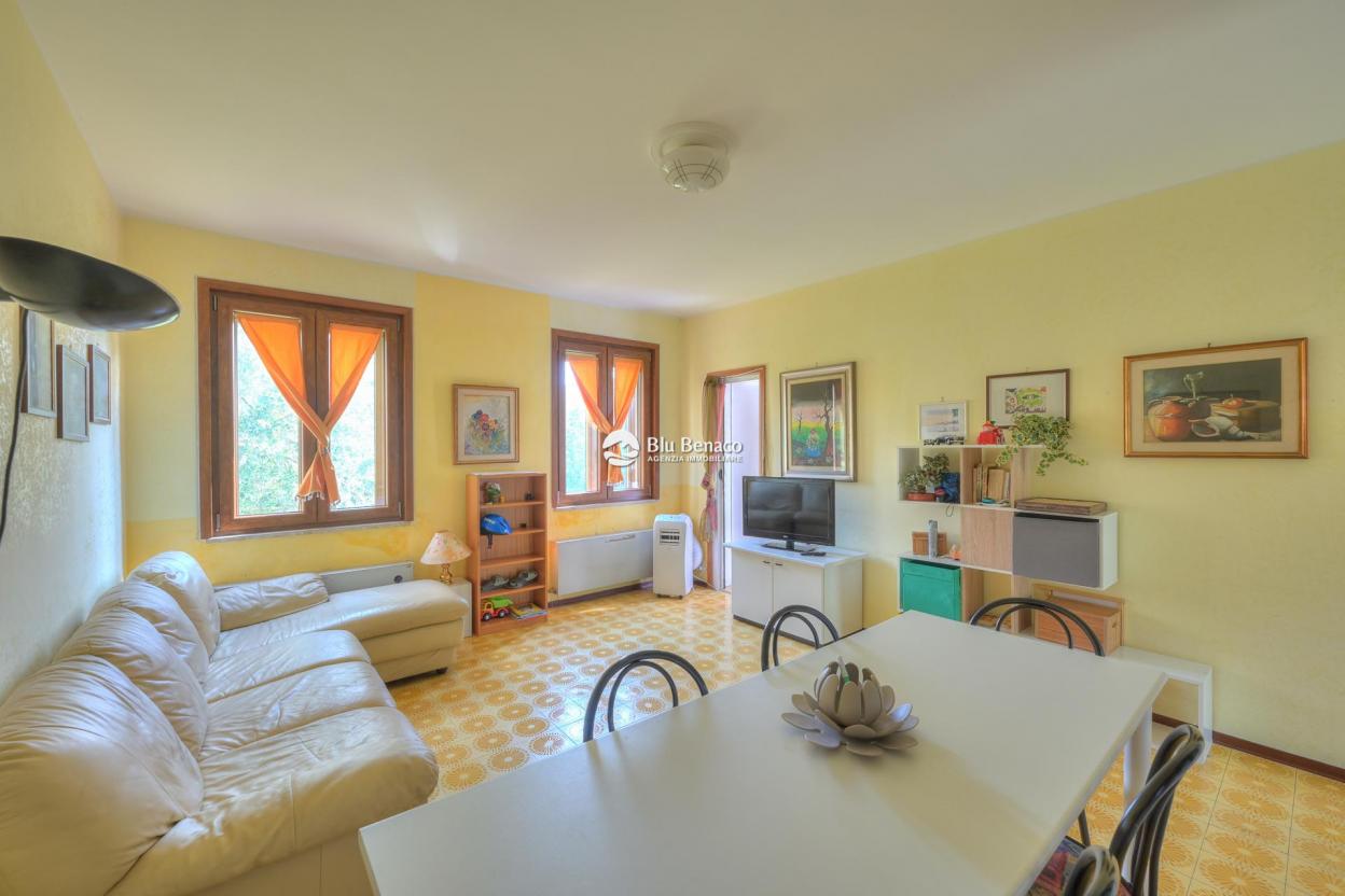 Three-room apartment for sale in Toscolano